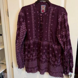 Johnny Was Plum Purple Embroidered Peasant Blouse Size M, EUC